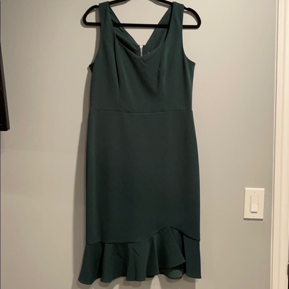 *Betsey Johnson sweetheart neck dress